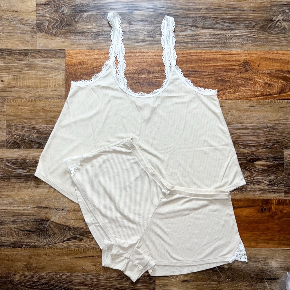 Victoria's Secret Ribbed Cami Tank & Shorts Sleepwear Set - Champagne, Size M